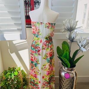 Windsor. Size S.  Floral Dress with White and Green Accents